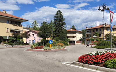 Piazza Giuseppe Garibaldi a Colugna